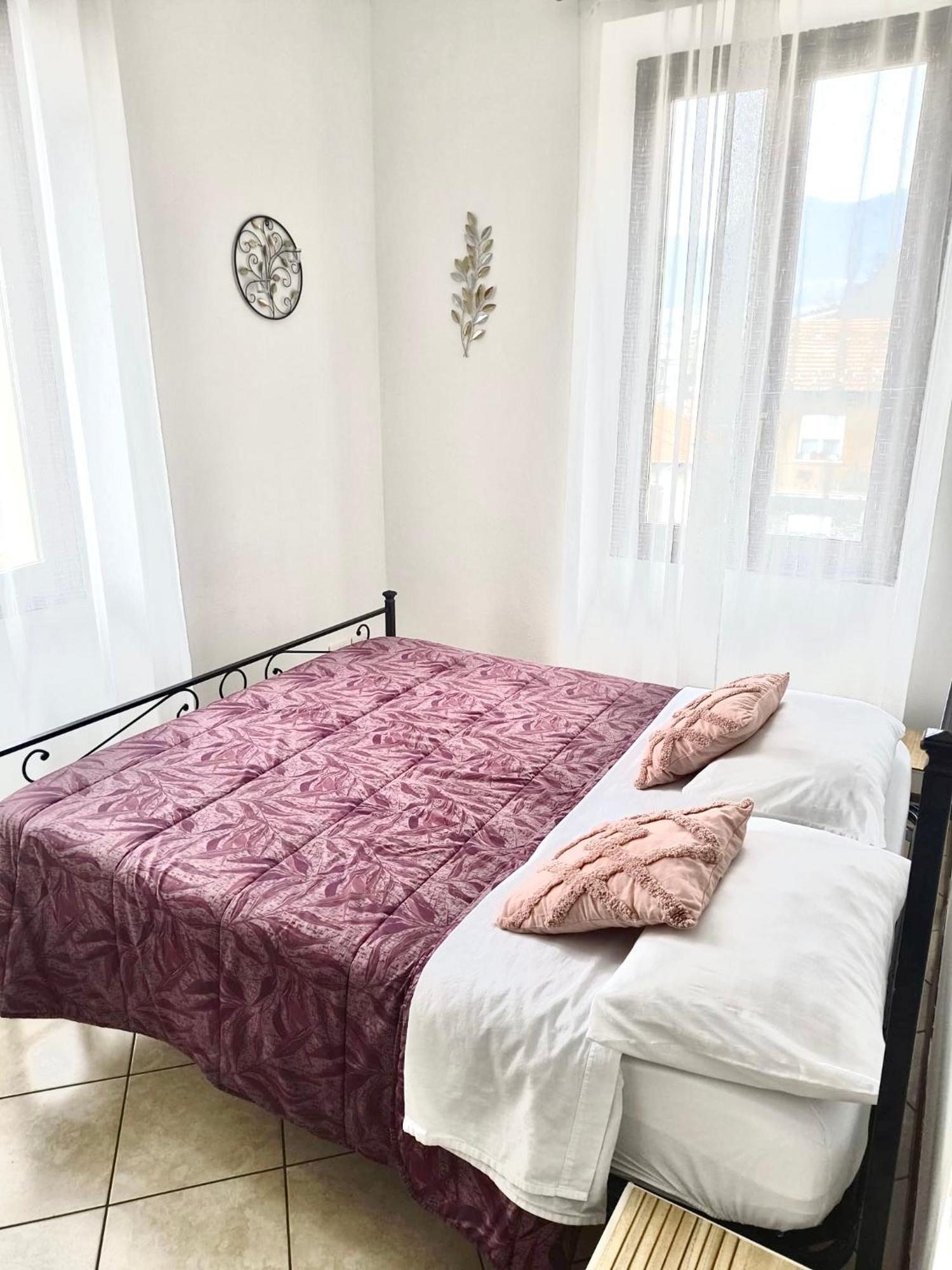 Appartamento Confortevole Con Terrazza Комо Экстерьер фото